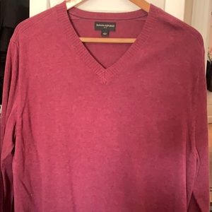 Banana republic light V-neck sweater raspberry